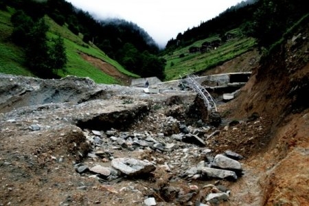 dereleri-kurutan-ornek-hes